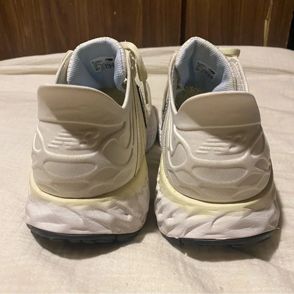 NEW BALANCE NAKED X FRESH FOAM 1080v11 community pack 13 womens running shoes